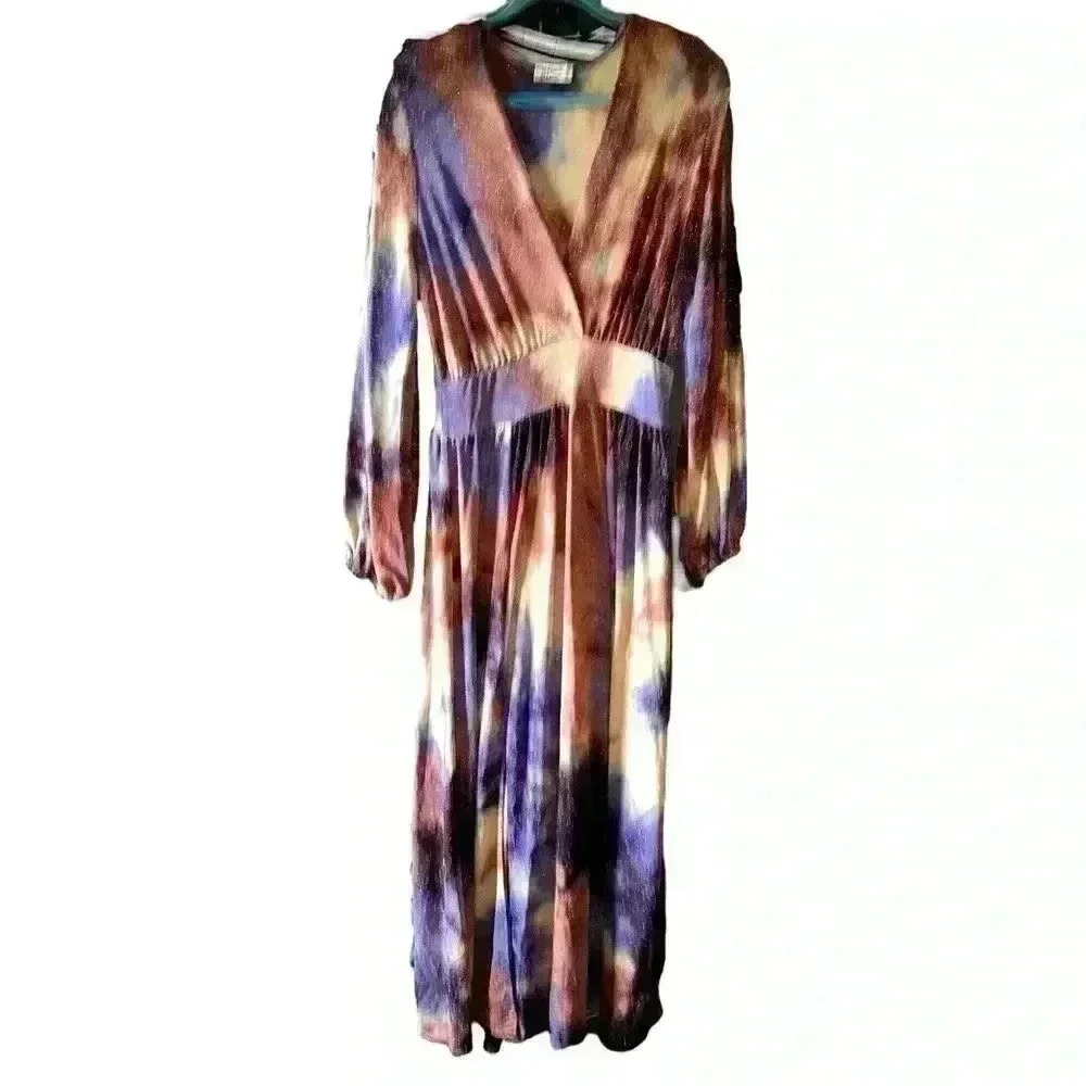 Blumin‎ Apparel size large tie dye with metallic silver thread. V neck. NWOT - Picture 2 of 12